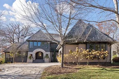 425 Carpenters Point, Wayzata, MN 55391 - Photo 4