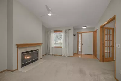 15203 Greenhaven Way, Burnsville, MN 55306 - Photo 2