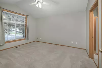 15203 Greenhaven Way, Burnsville, MN 55306 - Photo 8