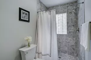 2056 Summit Ave, Saint Paul, MN 55105 - Photo 18