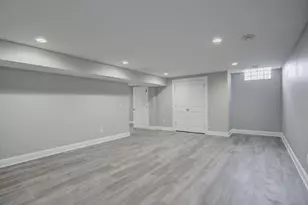 2056 Summit Ave, Saint Paul, MN 55105 - Photo 30