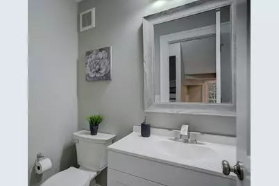 2056 Summit Avenue, Saint Paul, MN 55105 - Photo 14