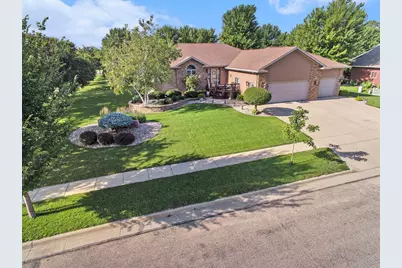 721 Britz Drive, Luverne, MN 56156 - Photo 2