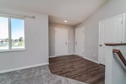 922 Prestwick Drive, Belle Plaine, MN 56011 - Photo 6