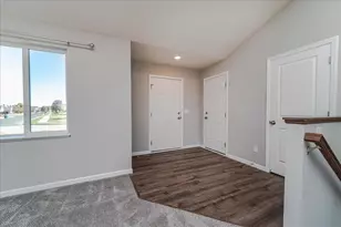 922 Prestwick Dr, Belle Plaine, MN 56011 - Photo 6