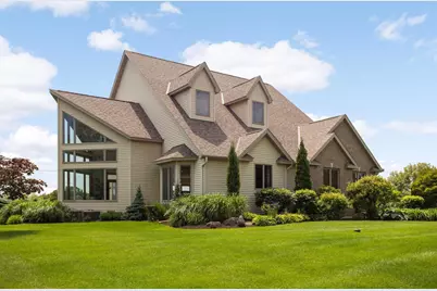 9721 Frontier Lane, Credit River Township, MN 55044 - Photo 2