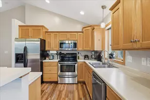 1665 Cornerstone Ln, Owatonna, MN 55060 - Photo 6