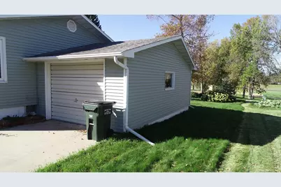 324 10th Ave SE, Elbow Lake, MN 56531 - Photo 16