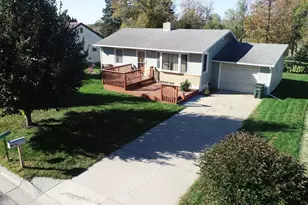 324 10th Ave SE, Elbow Lake, MN 56531 - Photo 1