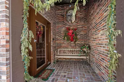 8250 Havelock Court, Apple Valley, MN 55124 - Photo 2