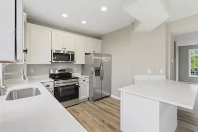 8816 Brunell Way #404, Inver Grove Heights, MN 55076 - Photo 6