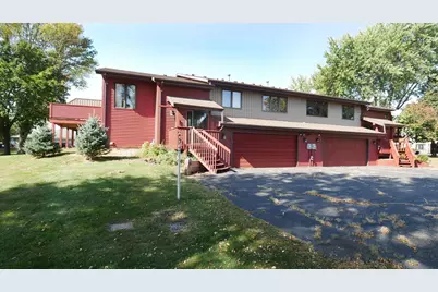 2106 9th Street E, Glencoe, MN 55336 - Photo 2