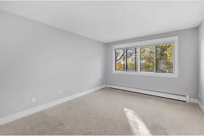 205 Barry Avenue S #210, Wayzata, MN 55391 - Photo 10