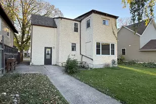 211 Kendall Ave N, Thief River Falls, MN 56701 - Photo 46