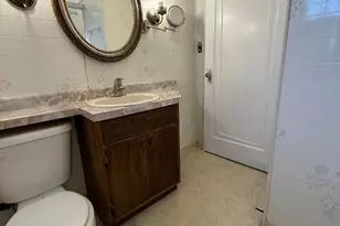 211 Kendall Ave N, Thief River Falls, MN 56701 - Photo 26