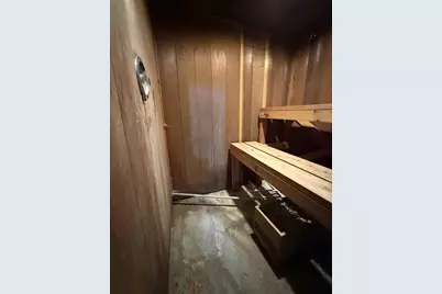 211 Kendall Avenue N, Thief River Falls, MN 56701 - Photo 42