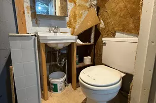 211 Kendall Ave N, Thief River Falls, MN 56701 - Photo 40