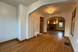 211 Kendall Ave N, Thief River Falls, MN 56701 - Photo 12