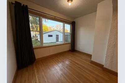 211 Kendall Avenue N, Thief River Falls, MN 56701 - Photo 10