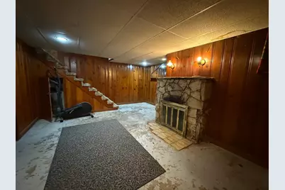 211 Kendall Avenue N, Thief River Falls, MN 56701 - Photo 36