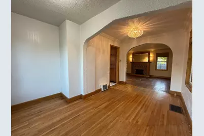 211 Kendall Avenue N, Thief River Falls, MN 56701 - Photo 12