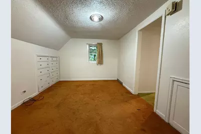 211 Kendall Avenue N, Thief River Falls, MN 56701 - Photo 28