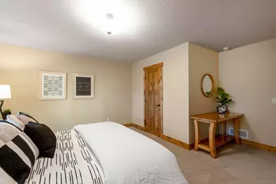 20060 Vine Street, Excelsior, MN 55331 - Photo 36