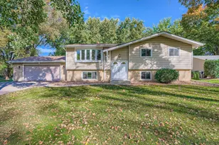 913 Harriet Ave, Shoreview, MN 55126 - Photo 1