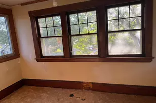 988 Earl St, Saint Paul, MN 55106 - Photo 10