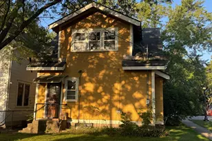 988 Earl St, Saint Paul, MN 55106 - Photo 2