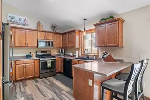 2595 Fox Hollow Ln, Owatonna, MN 55060 - Photo 12