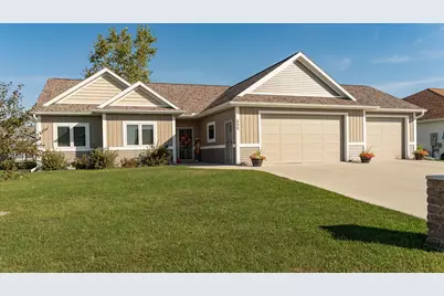 250 7th Avenue SE, Plainview, MN 55964 - Photo 1