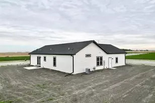 1106 Sunflower Rd Rwf, Redwood Falls, MN 56283 - Photo 6