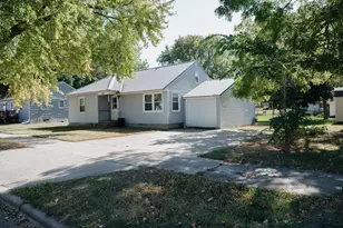 505 E Ciro St, Truman, MN 56088 - Photo 1