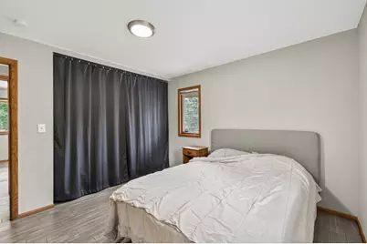 2670 Quail Avenue N, Golden Valley, MN 55422 - Photo 16