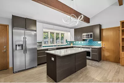 2670 Quail Avenue N, Golden Valley, MN 55422 - Photo 8