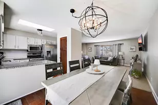 13773 Vernon Cir, Savage, MN 55378 - Photo 10