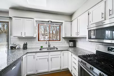 13773 Vernon Circle, Savage, MN 55378 - Photo 8