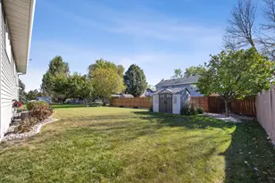 2524 38 1/2 Ave S, Fargo, ND 58104 - Photo 2