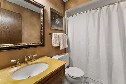 437 County Road C W, Roseville, MN 55113 - Photo 20