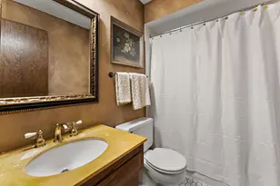 437 County Rd C West, Roseville, MN 55113 - Photo 20