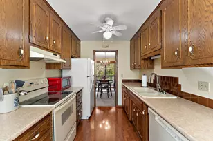 437 County Rd C West, Roseville, MN 55113 - Photo 10