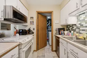 301 Selby Ave, Saint Paul, MN 55102 - Photo 8