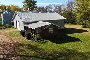 37261 280th St, Westbrook, MN 56183 - Photo 6