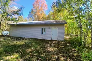 596 Columbo St, Bovey, MN 55709 - Photo 8