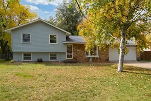 10136 Uplander St NW, Coon Rapids, MN 55433 - Photo 2