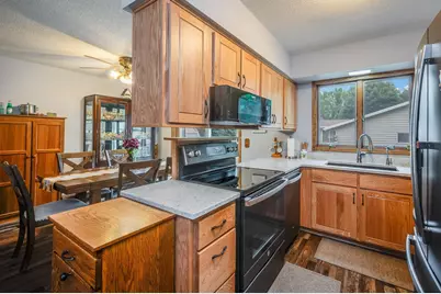 412 Linda Street, Jackson, MN 56143 - Photo 6