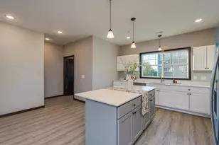 3052 Bluestem Trl, Mankato, MN 56001 - Photo 6