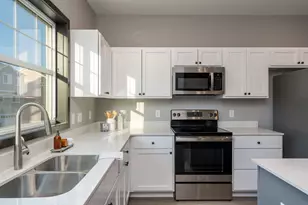 3052 Bluestem Trl, Mankato, MN 56001 - Photo 4