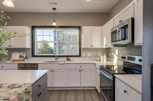 3052 Bluestem Trl, Mankato, MN 56001 - Photo 2